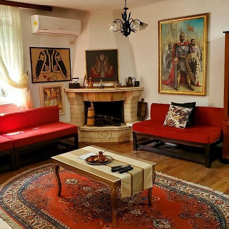 Unique Traditional House, Hosted By J&G Tirana Exteriér fotografie