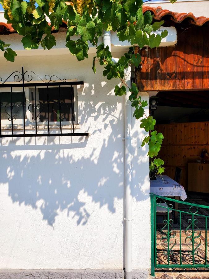 Unique Traditional House, Hosted By J&G Tirana Exteriér fotografie
